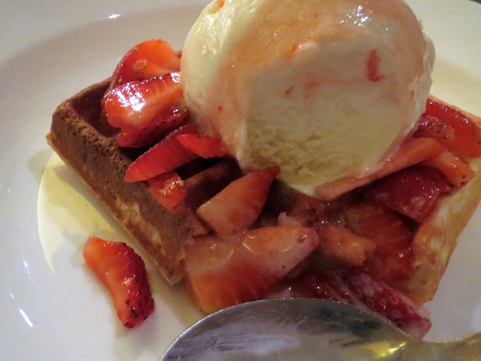 waffle strawberry icecream
