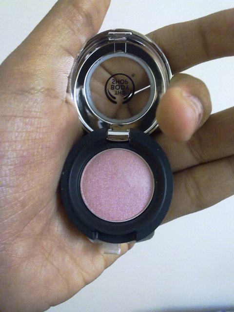 Baby Pink Eyeshadow 1