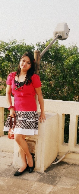 Black & White Printed Skirt with Hot Pink Top (6)