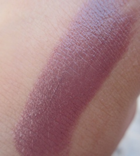 Chambor Silk touch lipstick- Silk Berry Swatch