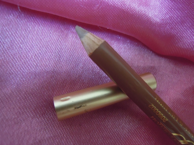 Diana of London 2 in 1 Eye and Lip Liner - Amber Brown  (3)