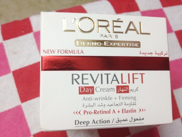 L'Oreal Revitalift Anti-Wrinkle and Firming Day Cream (4)
