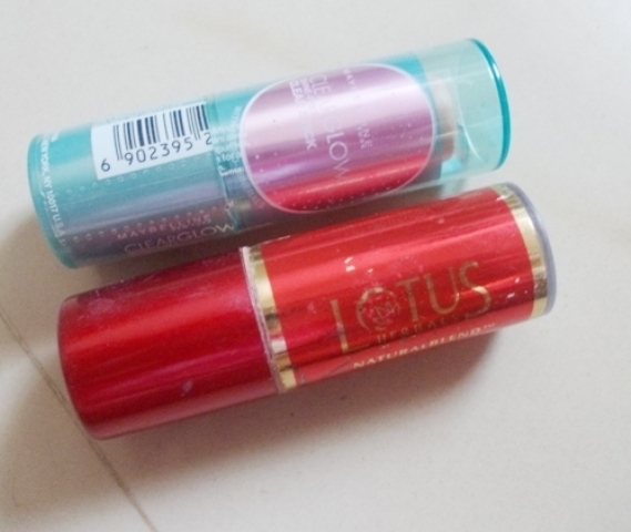 Maybelline Clear Glow BB Stick v lotus herbals natural blend