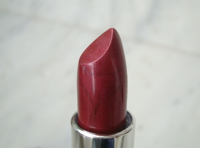 Maybelline colorsensational lipstick Plum Paradise (2)
