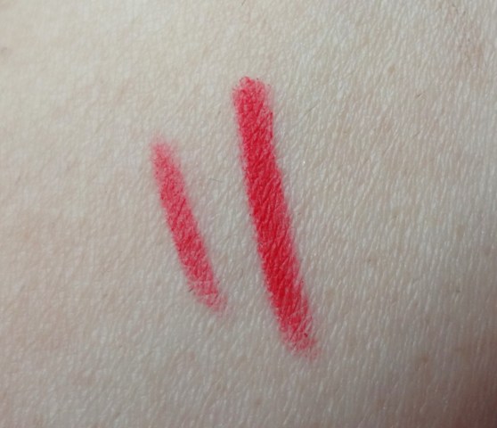 NYX Retractable Lip Liner – Shade #MPL 11 Red Swatches