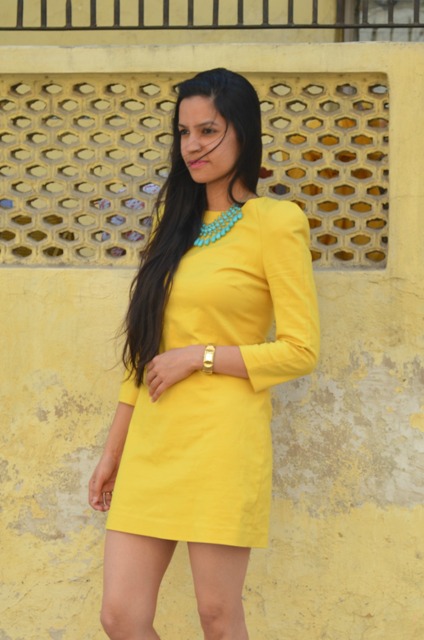 Outfit of the Day Yellow Dress with Turquoise+Necklace