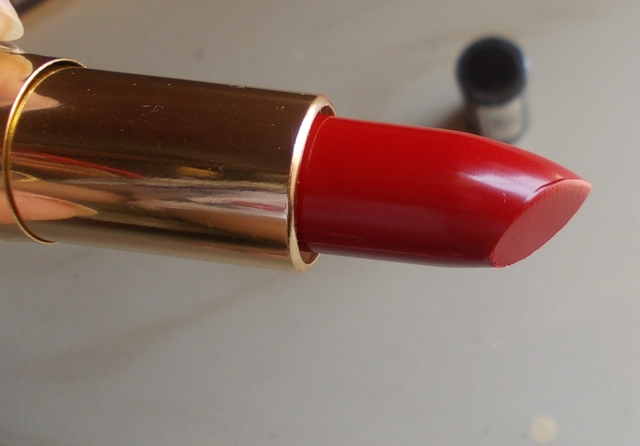 Revlon Super Lustrous LIpstick Certainly Red (5)