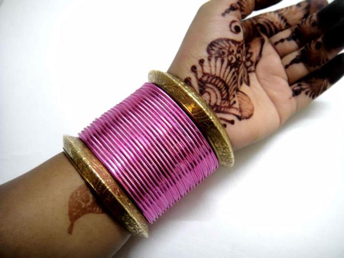Statement+Bangle+in+Pink+and+GoldDo+It+Yourself
