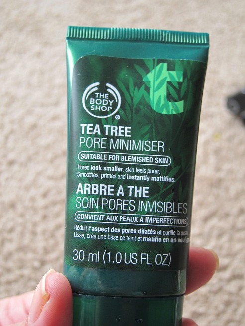The Body Shop Tea Tree Pore Minimiser 2