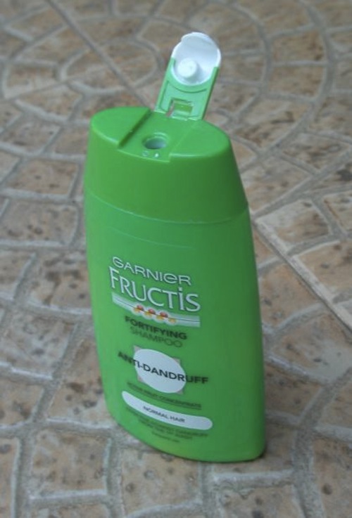 garnier-anti-dandruff-shampoo-1
