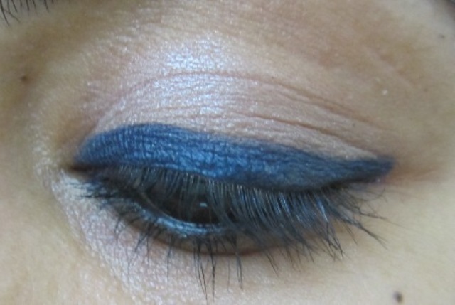 Blue eye liner (3)