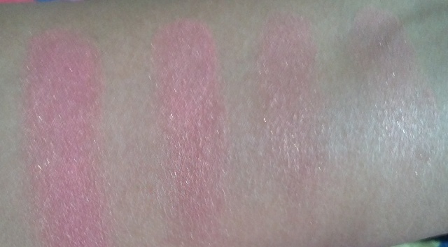 Bourjois Blush in 33 Lilas D'Or  swatches 2