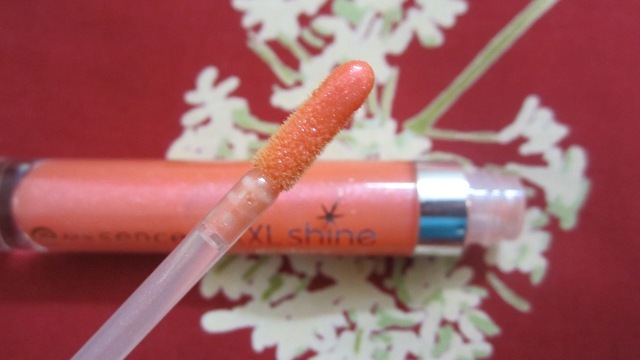 Essence XXXL Shine Lipgloss Sparkling Papaya (8)