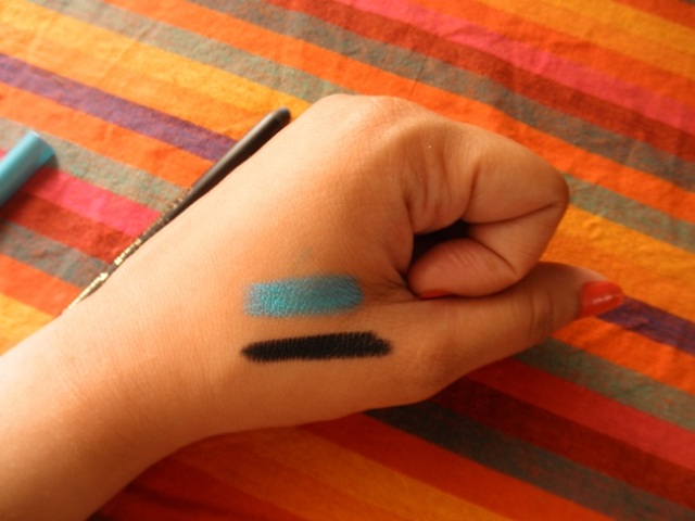 Kryolan Ikonic Gel Liner Pencil in Turquoise swatches 2