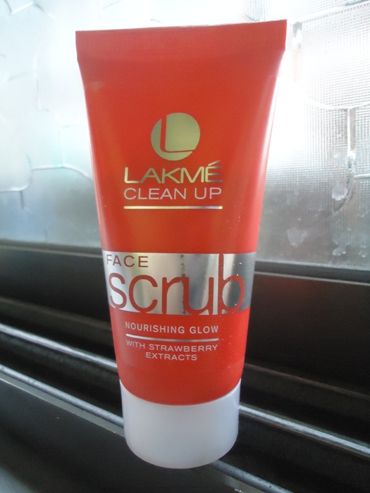 Lakme+Clean+Up+Face+Scrub+Review