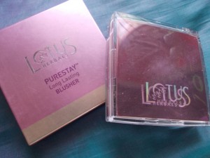 Lotus Herbals PureStay Long Lasting Blusher - Pink Petal (4)