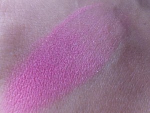 Lotus Herbals Purestay Long Lasting Blusher Strawberry Touch Swatch 2
