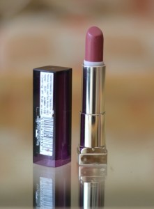 Maybelline Color Sensational Lipstick - Yummy Plummy (4)