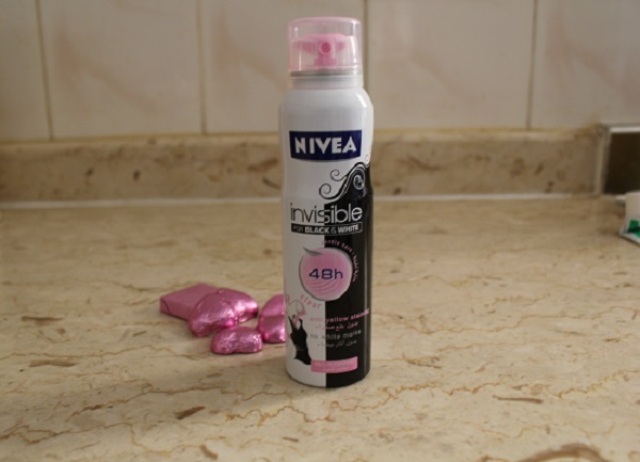 Nivea Invisible for Black and White Deodorant