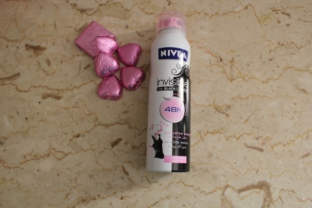Nivea Invisible for Black and White Deodorant (2)