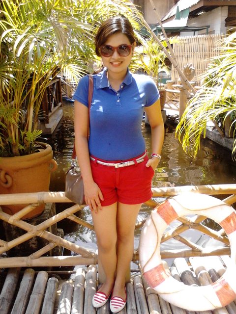 OOTD Red Shorts and Striped Espadrille