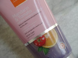 VLCC Mandarin & Tomato Natural Fairness Face Wash