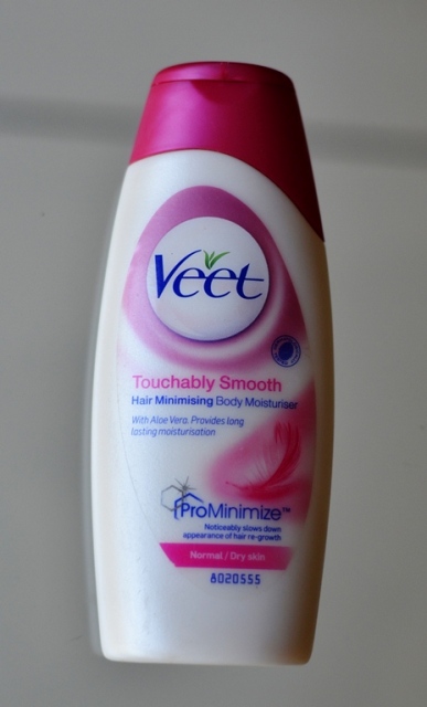 Veet Touchably Smooth Hair Minimizing Moisturizer Review