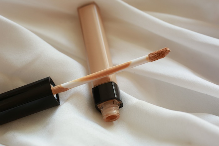 chanel concealer wand