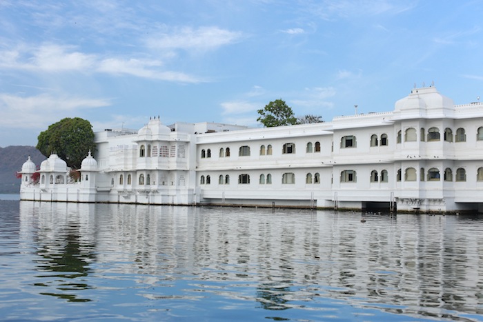 taj lake palace udaipur blog