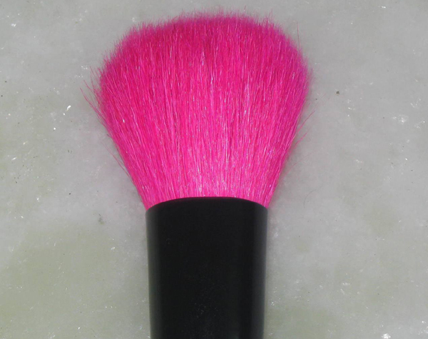 Colorbar-Blush-Brush