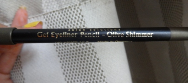 Green Shimmer Eye Pencil 2