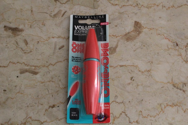 Maybelline+Volume+Express+The+One+By+One+Mascara+Review