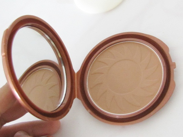 NYC Smooth Skin Bronzing Face Powder In Sunny 5