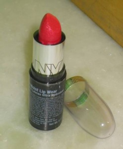 NYC Ultra Moist Lipwear - Ruby (4)