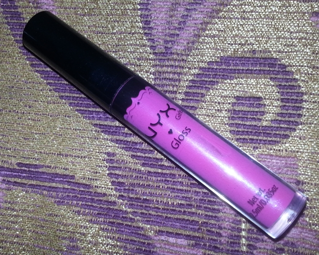 NYX+Girls+Round+Lip+Gloss+in+Doll+Pink+Review