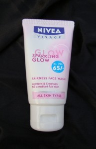 Nivea Visage Sparkling Glow Fairness FaceWash