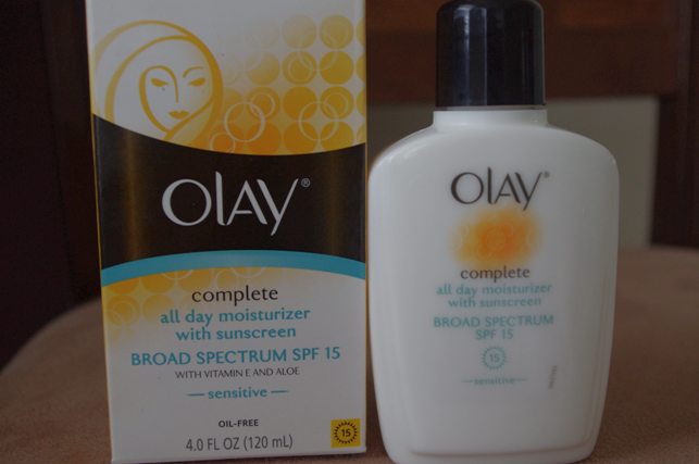 Olay+Complete+All+Day+Moisturizer+with+Sunscreen+Broad+Spectrum+SPF+15