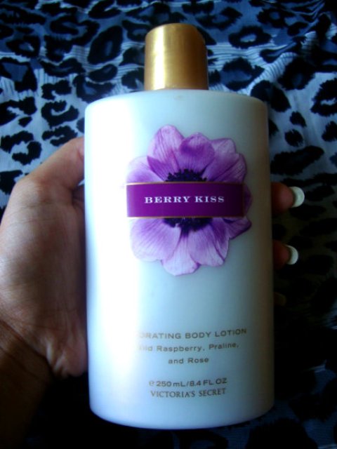Victoria’s Secret Berry Kiss Hydrating Body Lotion