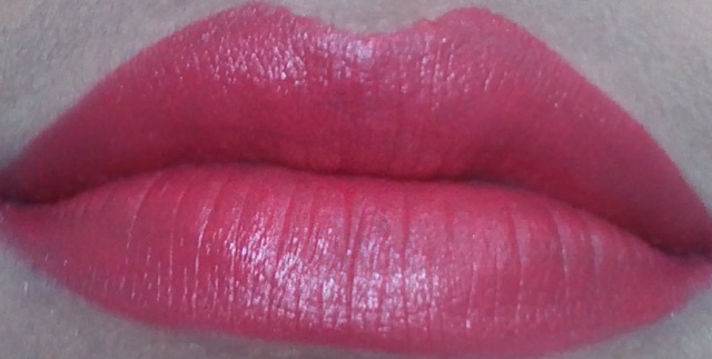 hot pink lips (2)