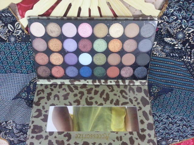Accessorize Lovely Day Eyeshadow Palette (2)