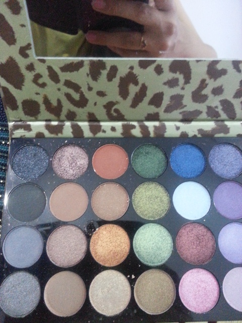 Accessorize Lovely Day Eyeshadow Palette (7)