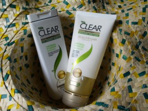 Clear Women Herbal Fusion Nourishing Conditioner and shamoo
