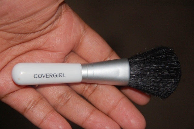 Covergirl Makeup Masters Blush Brush (5)