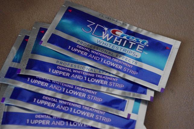 Crest 3D Whitestrips Dental Whitening Kit 6