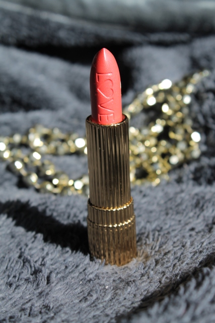 Estee Lauder  Signature  Lipstick  Coral +Kiss