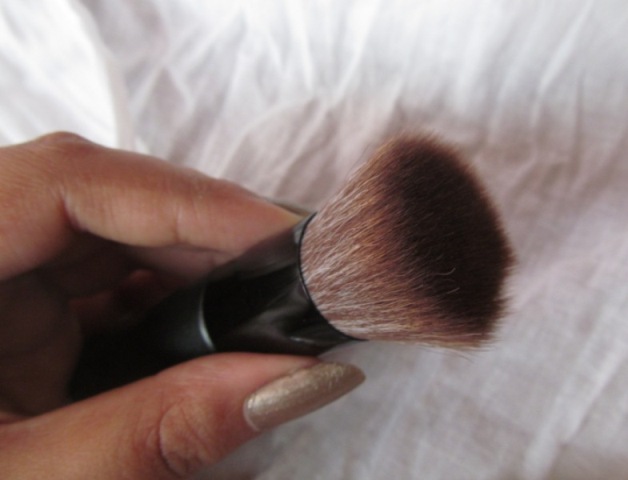 Flat Top Complexion Brush 8