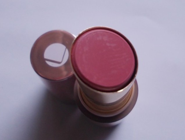 Lakme 9 to 5 Lip Color Pink Colar (5)