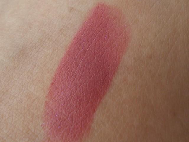 Lakme 9 to 5 lip color Wine Play swatch
