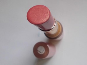 Lakme 9 to5 Lip Color Pink Bureau (5)