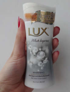 Lux White Impress Whitening Body Wash (2)